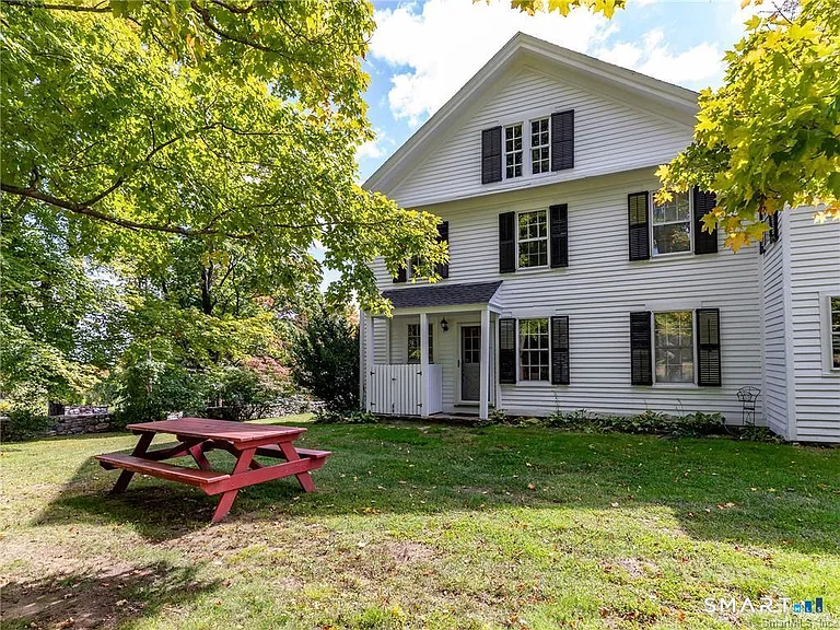 103 Litchfield Rd — Photo 21