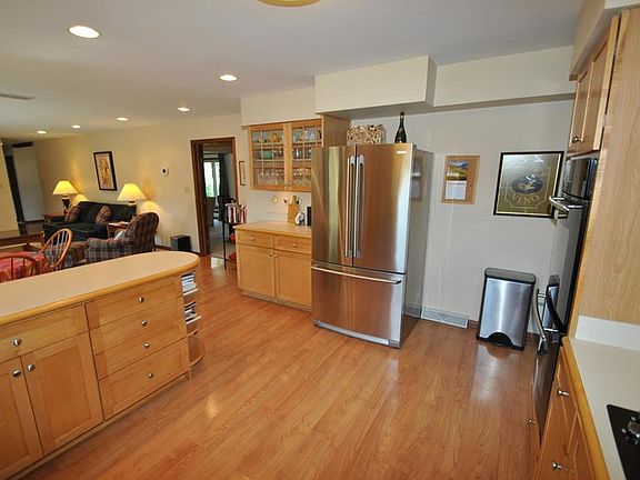 4th image of 6635 Kingman Dr