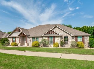 6241 Fox Hollow Dr, Midlothian, TX 76065