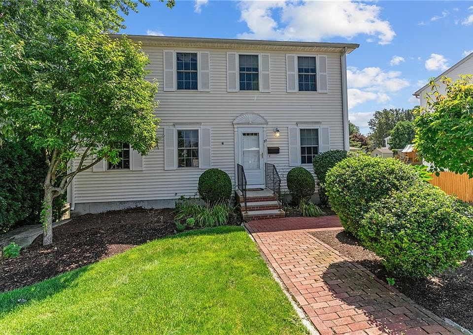 25 Plaza St, Cranston, RI 02920 Zillow