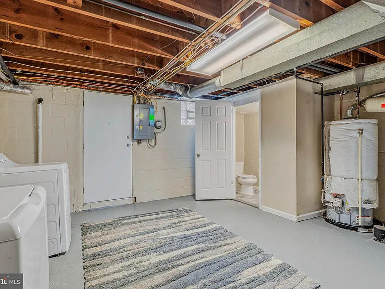 586 Lucia Ave — Photo 28
