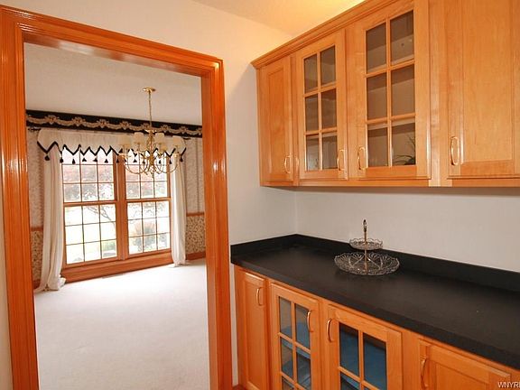 5th image of 10 Prestonwood Ln