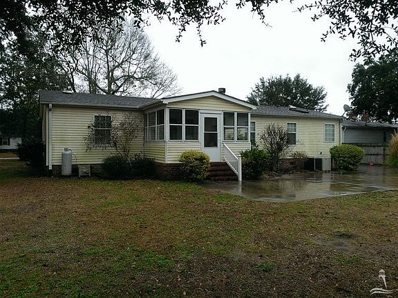 3rd image of 4893 Lakewood Dr SW