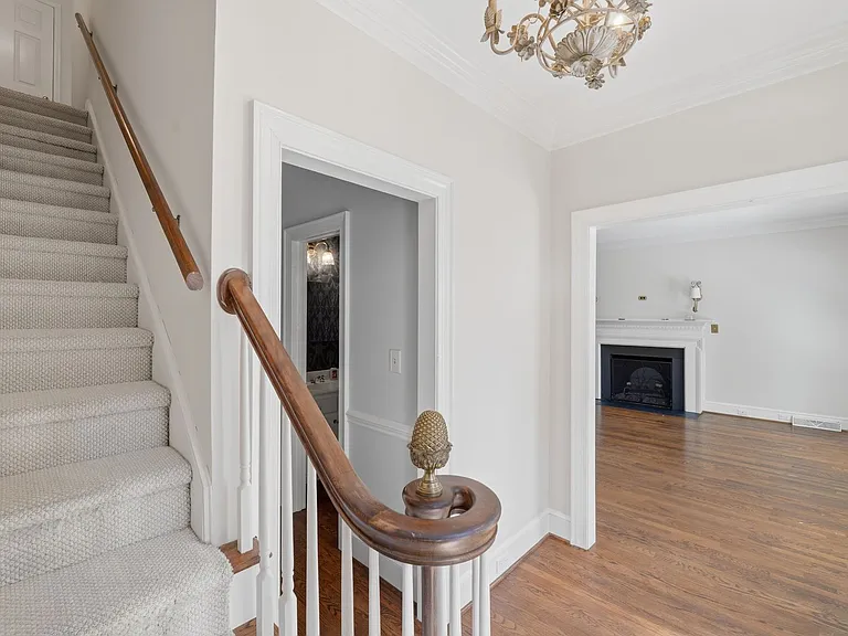 5906 Sharon Hills Rd — Photo 32