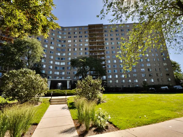 6833 N Kedzie Ave APT 205, Chicago, IL 60645