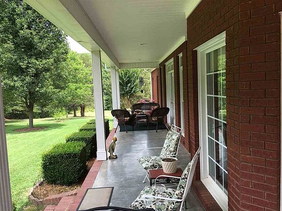 5th image of 153 Royal Burgess Dr