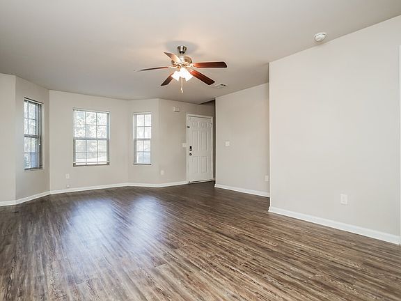 4th image of 2825 Marlin Dr