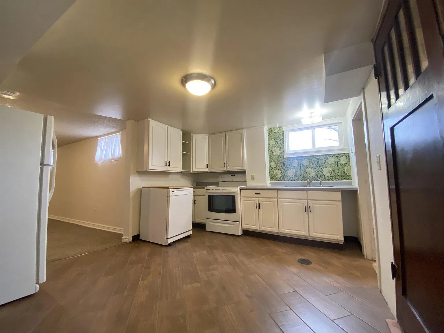 1700 13th Avenue - Unit B (Room 1) — Photo 2