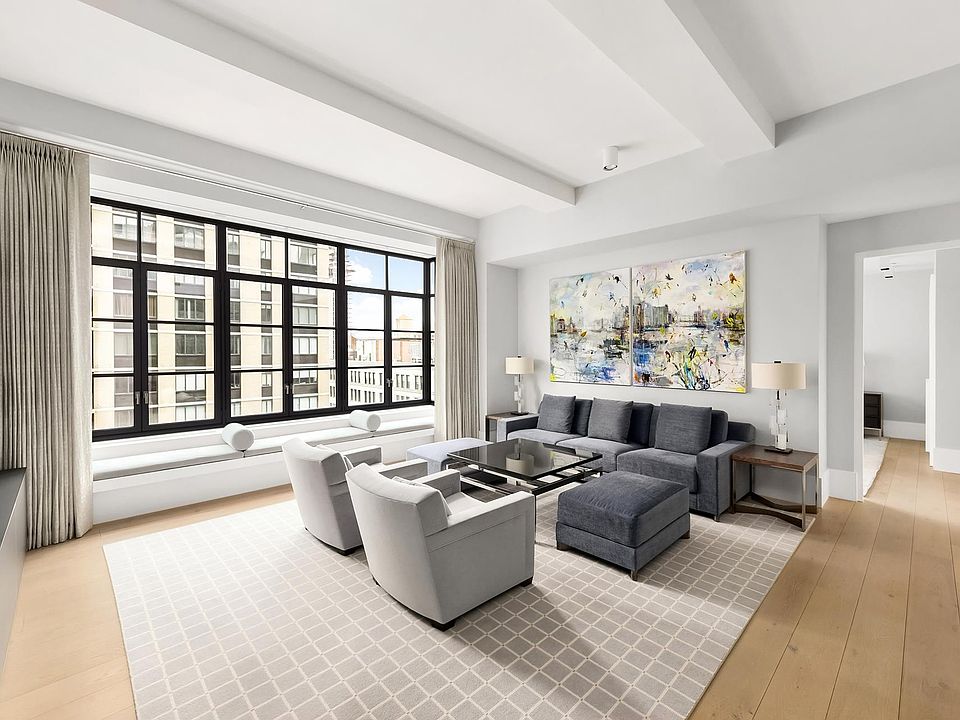 1st image of 404 Park Ave S APT 14A
