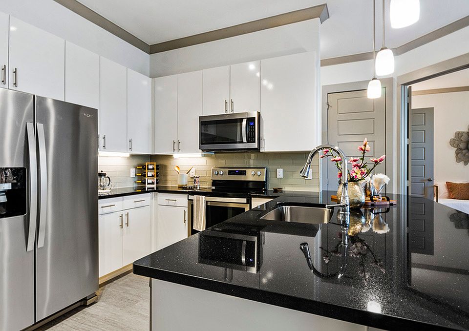 1st image of 8400 Sunset Blvd #5-5108