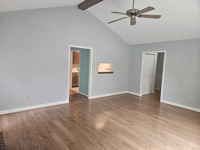 6902 Persimmon Pl — Photo 5