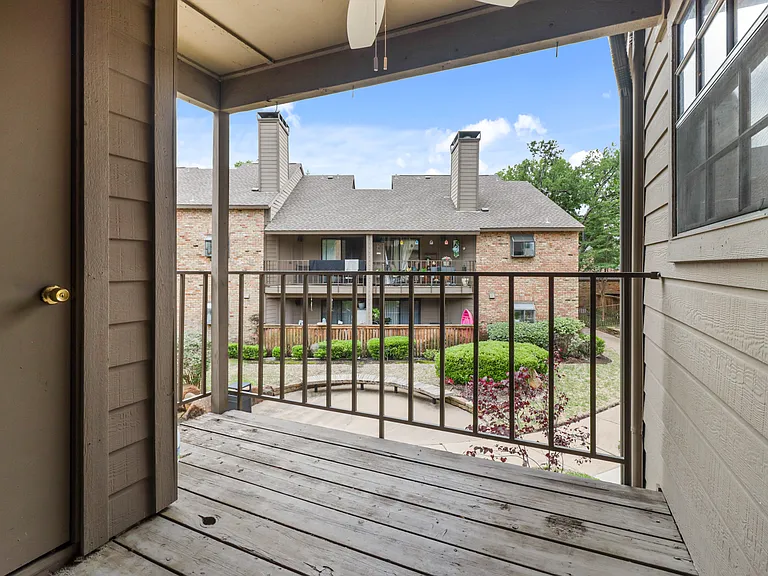 15221 Berry Trlbldg #A108 — Photo 15