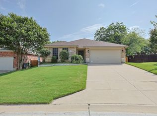 211 Carriage Dr, Willow Park, TX 76087