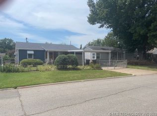 332 E 45th Pl, Tulsa, OK 74105