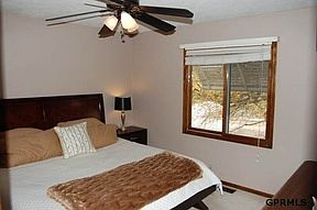 4th image of 5021 S 48th St
