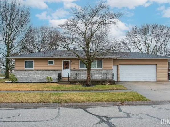 2828 Macarthur Ave, South Bend, IN 46615