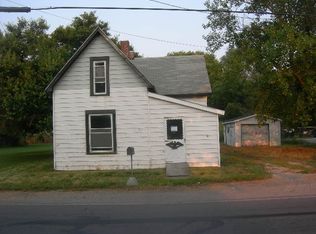 203 S Sycamore St, Flora, IN 46929