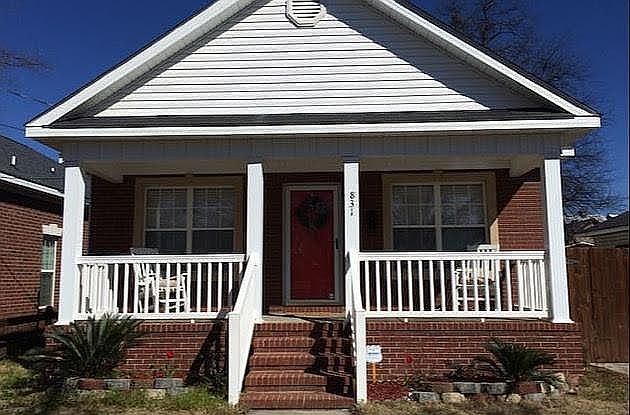 Lawncare included. Tenant pays all utilities. Renter's insurance required. All adults must apply.