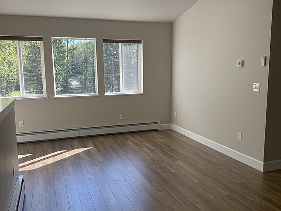4th image of 5930 W Shady Grove Ln #2