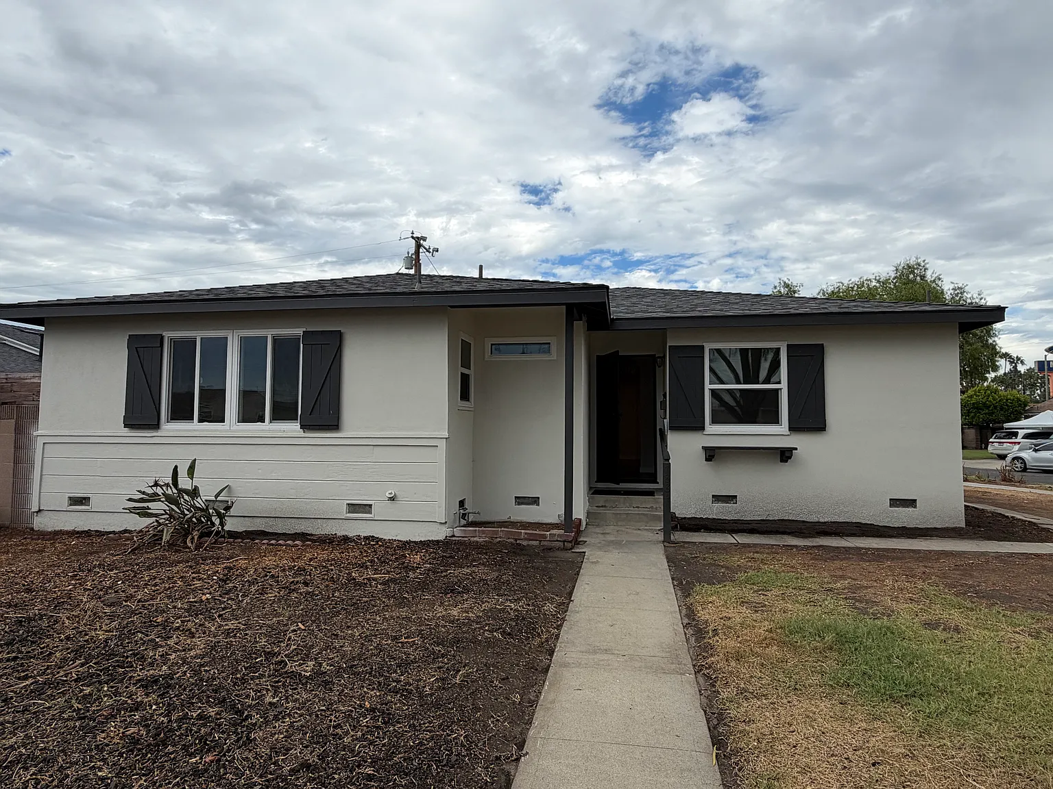 5 bed, 1800 sqft, $3,650 — Photo 1