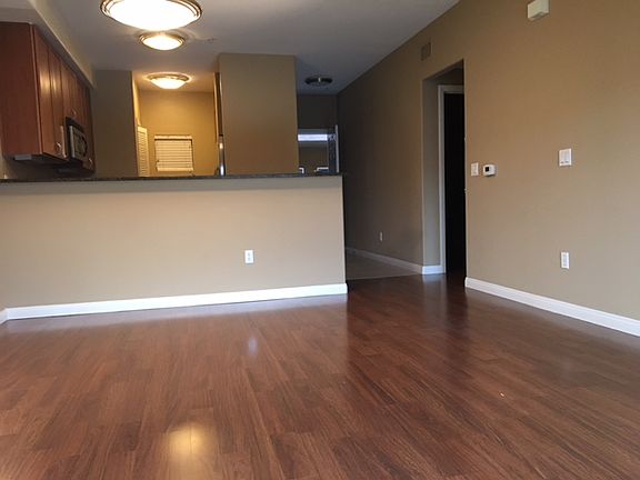 4th image of 2330 1st Ave Unit 203