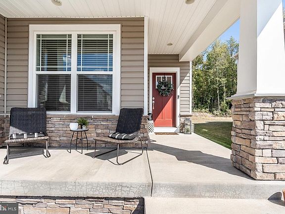 4th image of 1124 Fitzhugh Dr