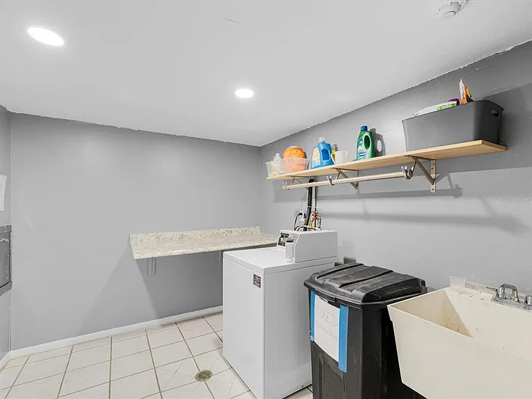 17400 Gulf Blvd #J7 — Photo 34