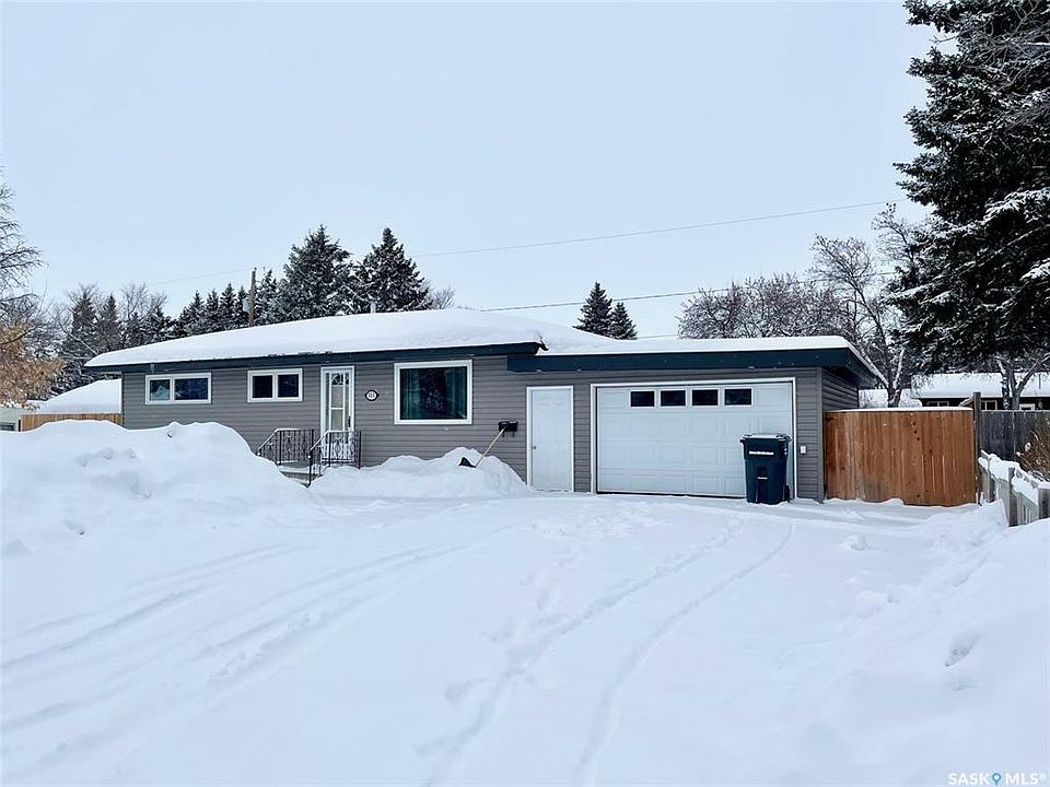 1st image of 111 Barbour Ave