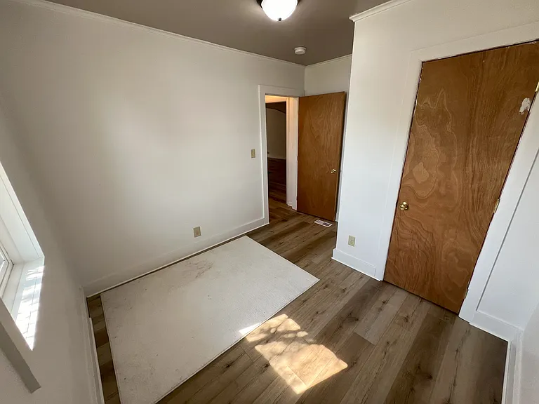 114 W Jefferson Ave — Photo 9