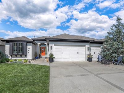 1644 NE Woodland Shores Cir, Lees Summit, MO, 64086