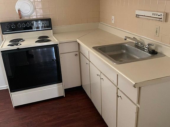 4th image of 1180 Briscoe Pl APT B