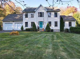 82 Lehtinen Rd, Thompson, CT 06277