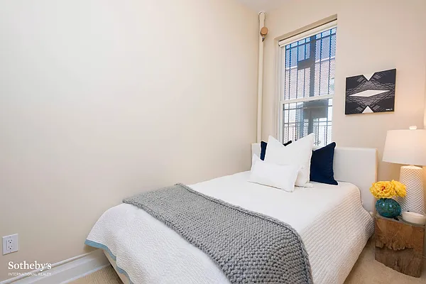 Sold by Sotheby's International Realty | media 17