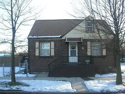 11101 S Avenue D photo 1