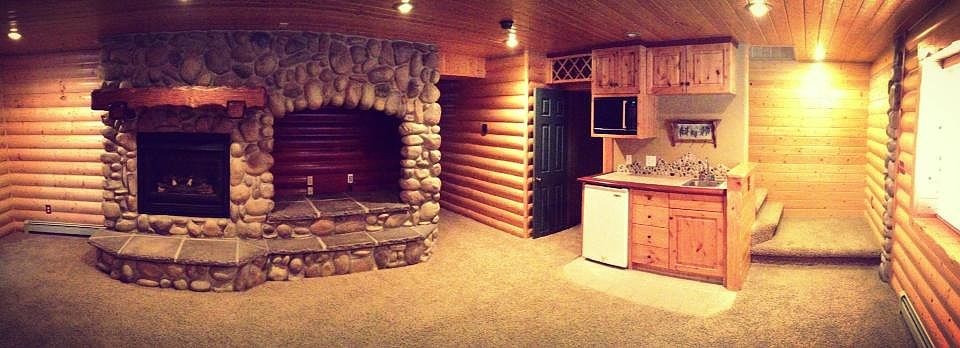 Basement wet bar