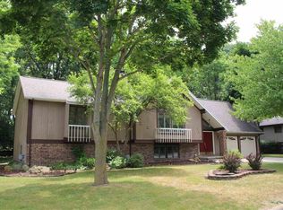 5879 Bibon St, Jackson, MI 49201