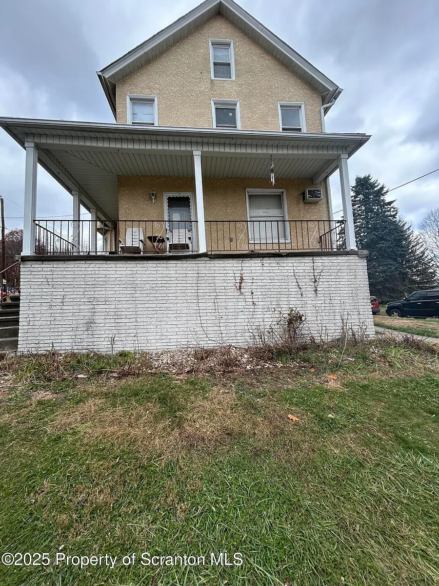 Building Photo - 240 Greenbush St
