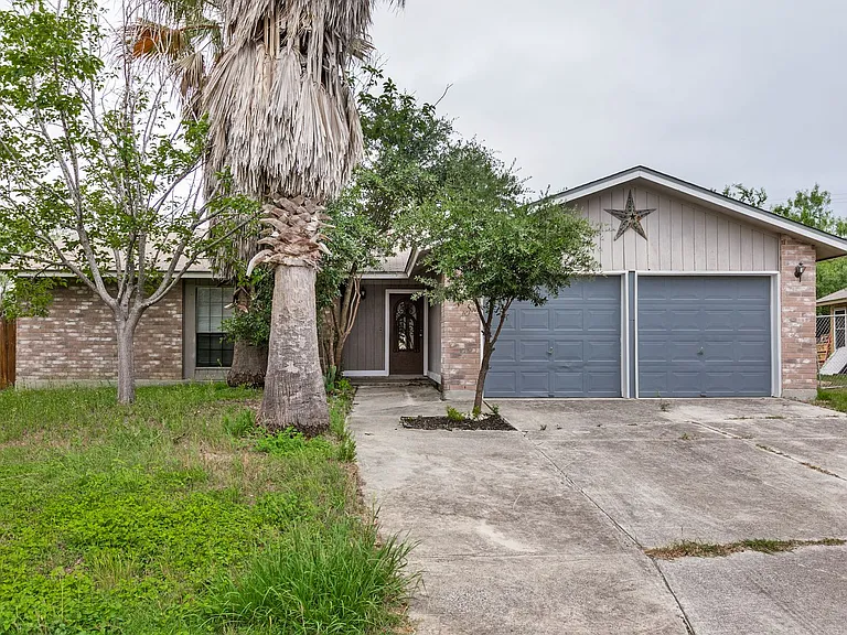 6991 Sunset Village Dr — Photo 1