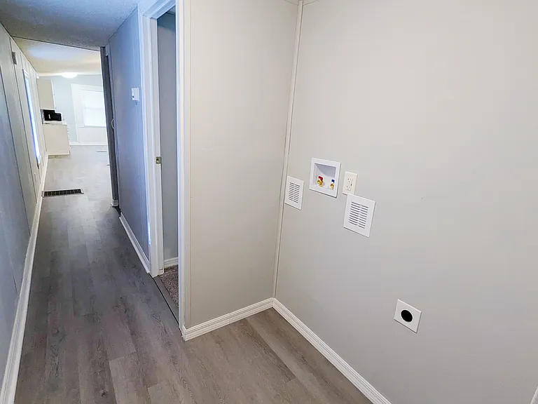 6543 Celeste Ln — Photo 9