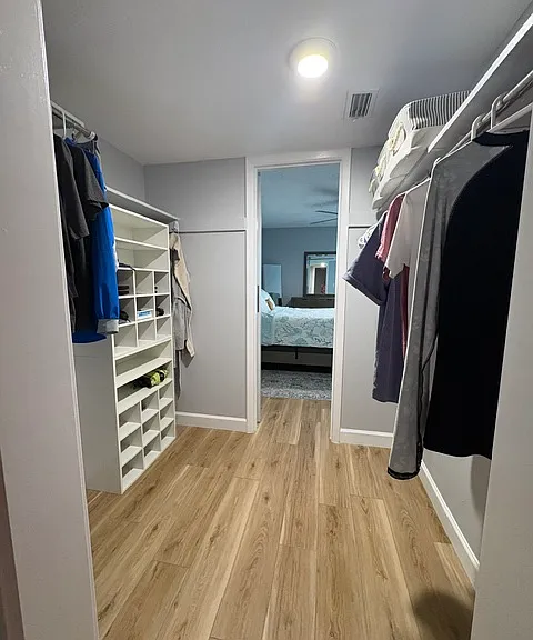 2302 S Manhattan Ave #215 — Photo 4