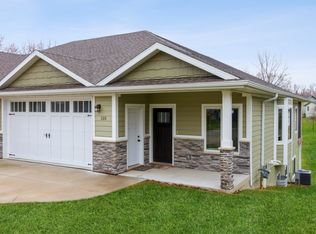 115 Glenwood St, Pella, IA 50219