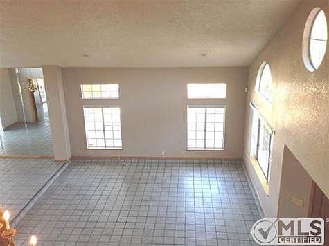 5th image of 16854 Winona St