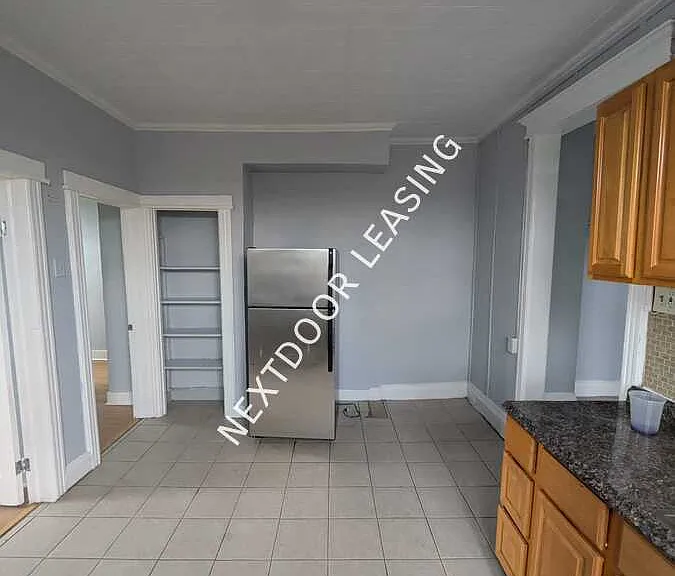 9 Grant Ave #3LM — Photo 3