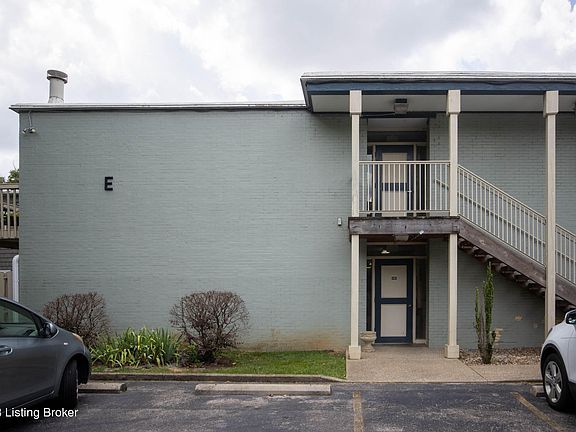 2nd image of 1935 Gardiner Ln APT E75