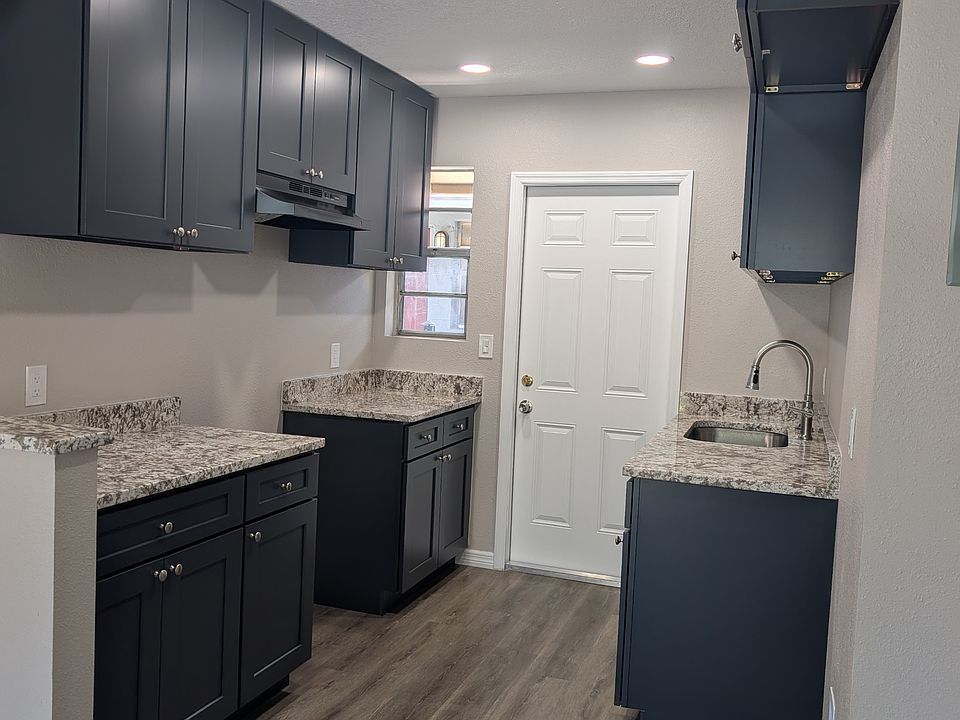 1st image of 1040 Ola Dr APT 1