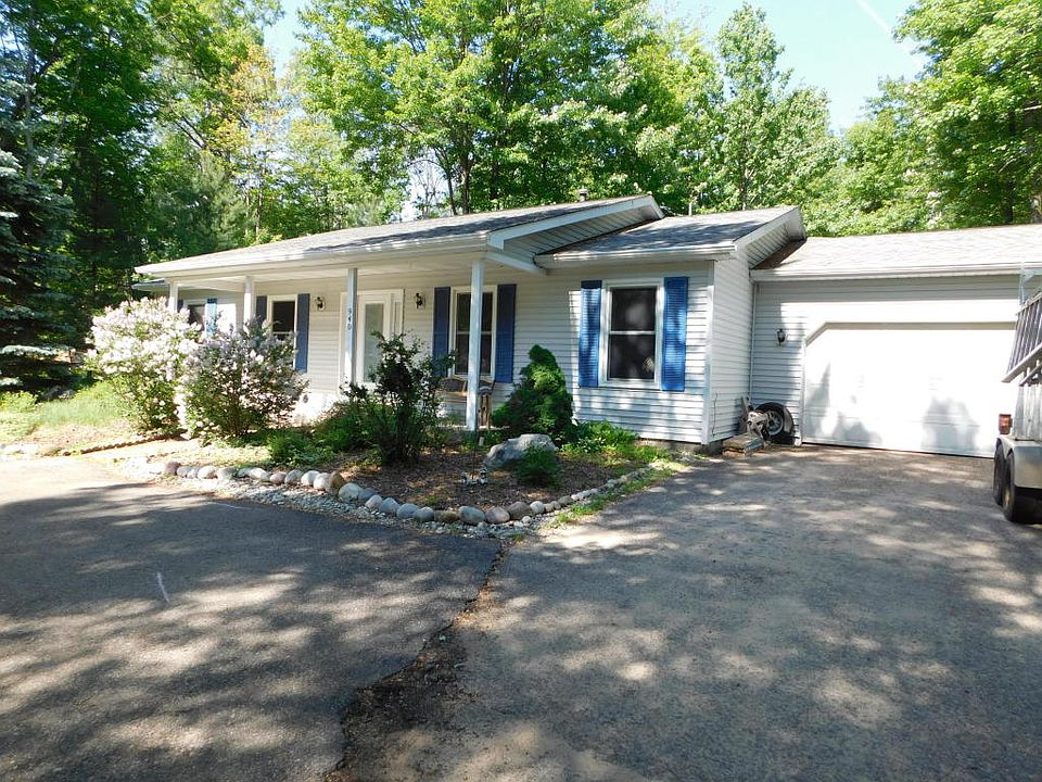 1st image of 940 Robinhood Ln