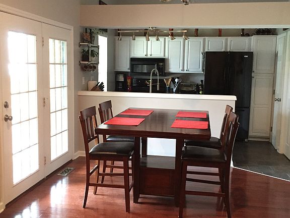 Open Concept Dinning