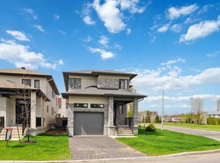 1361 Kitchener Ave, Ottawa, ON K1V6W1