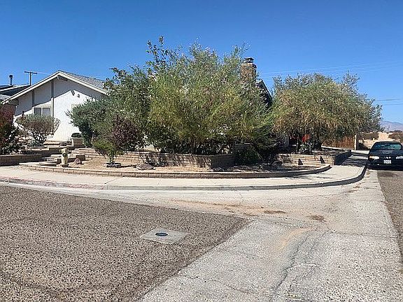 Corner Lot, Offroad Access