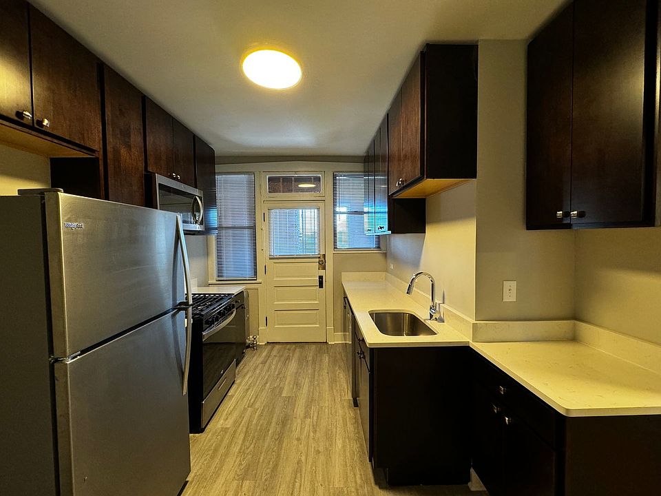 1st image of 2605 N Kostner Ave #2